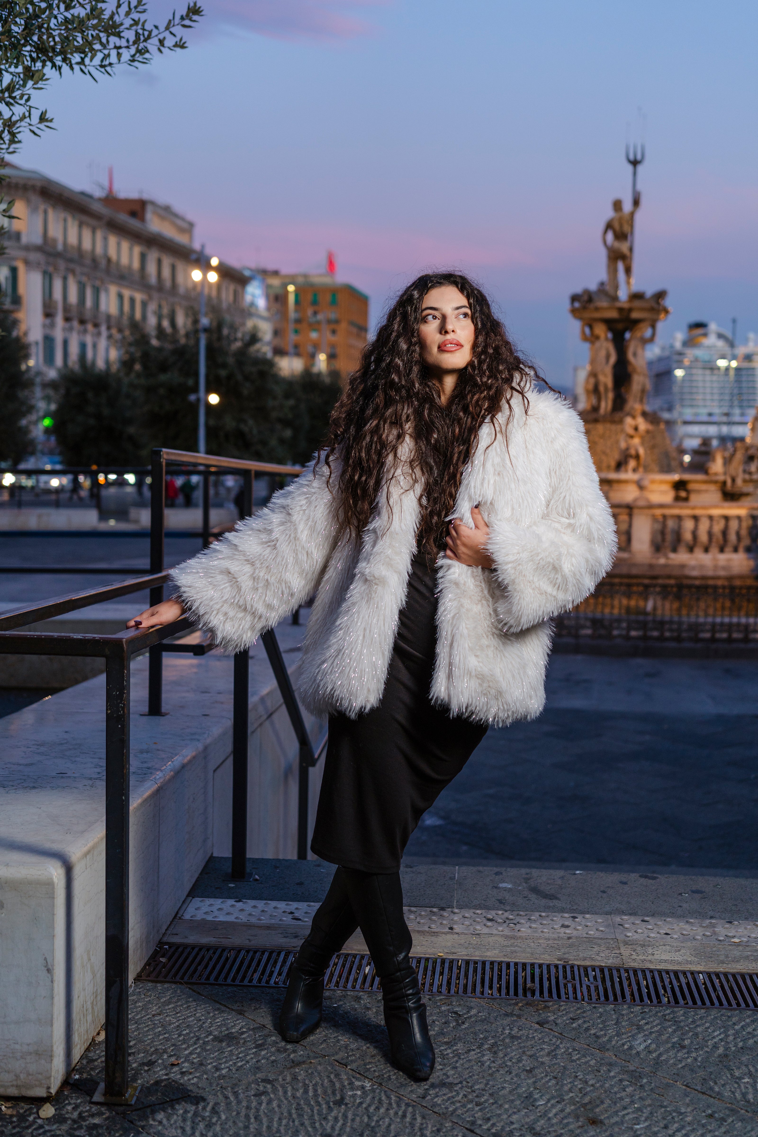 ECOPELLICCIA CON CAPPUCCIO